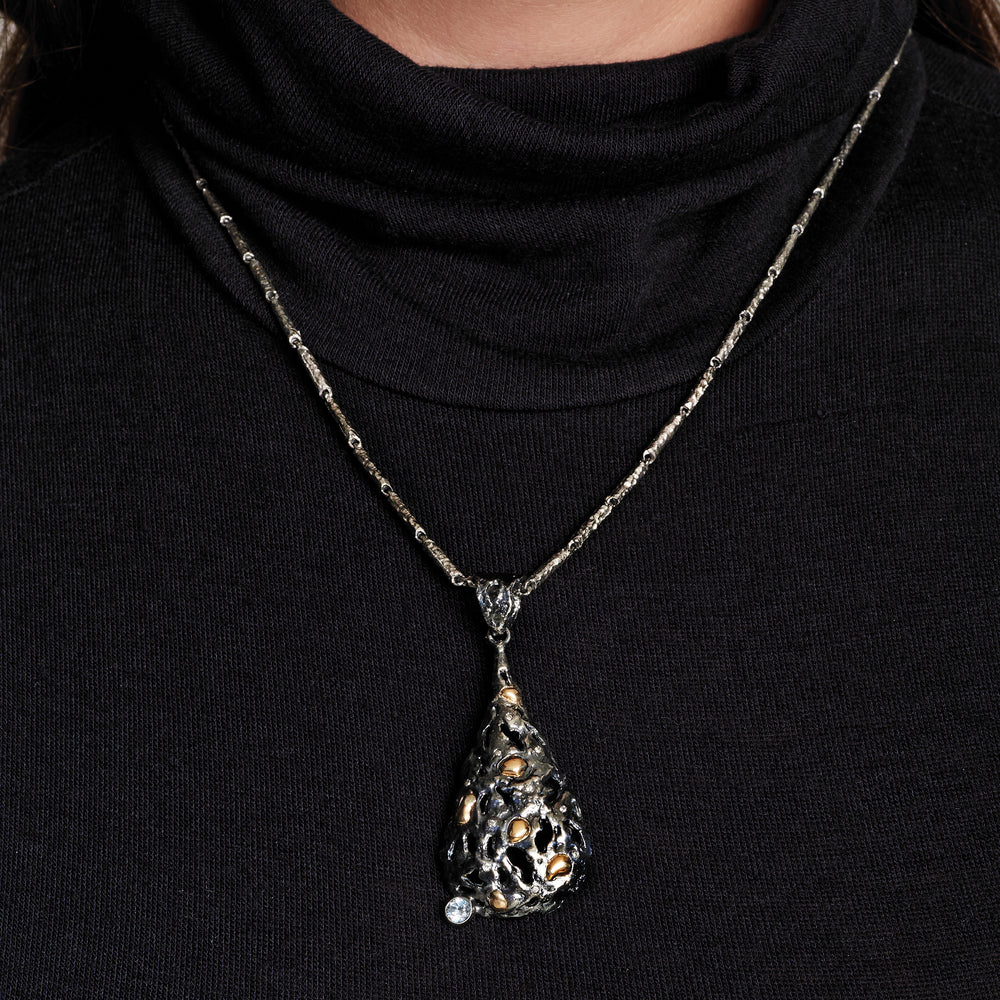 Tear Drop Pendant With Blue Zircon