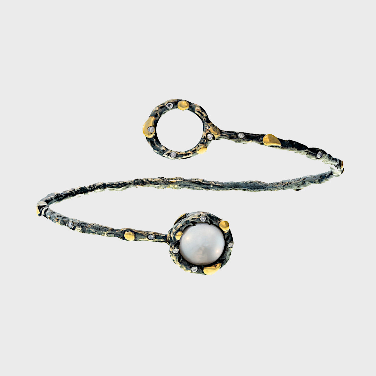 Circle & Pearl Cross-Over Bracelet