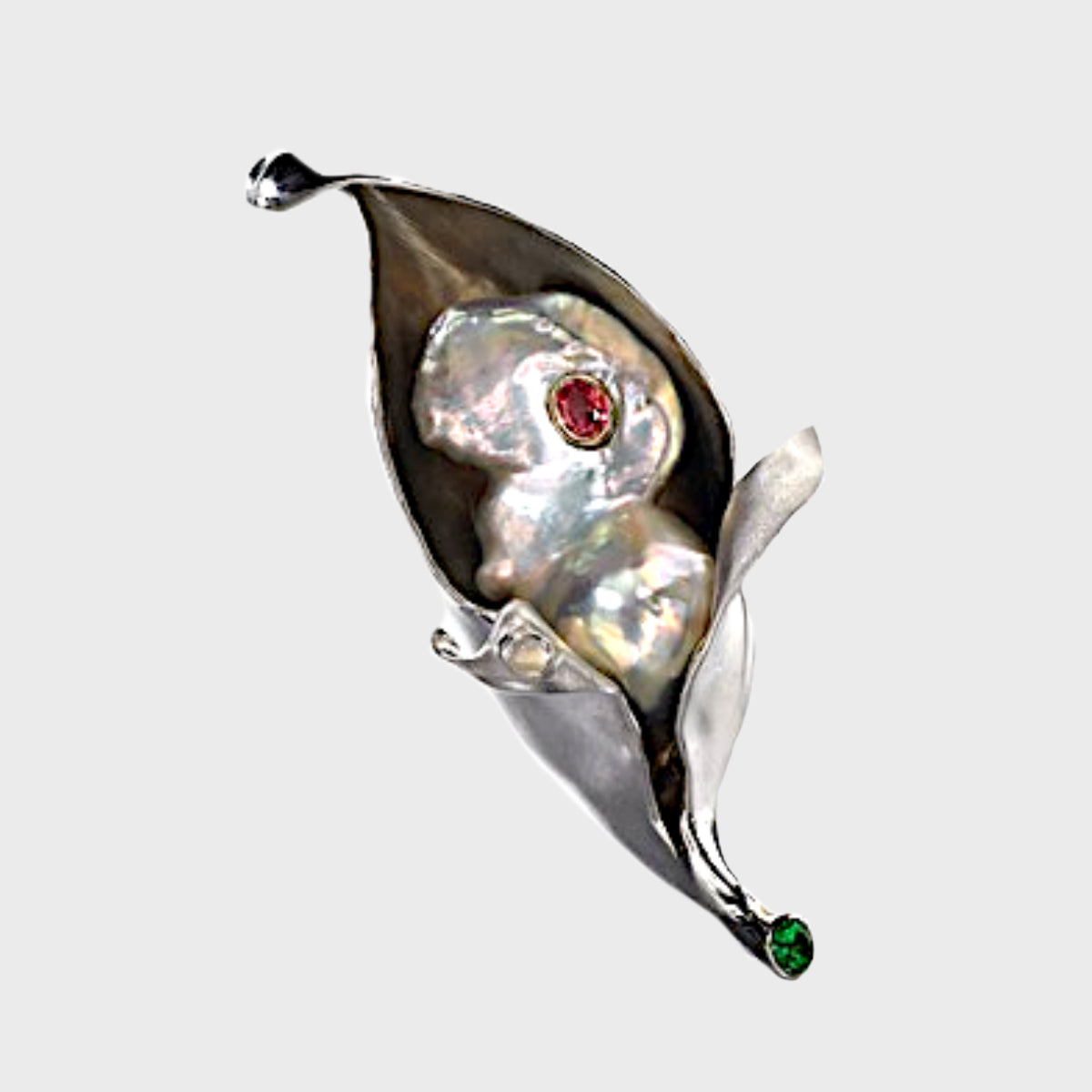 Baroque Pearl Brooch With Padparadsha Sapphire